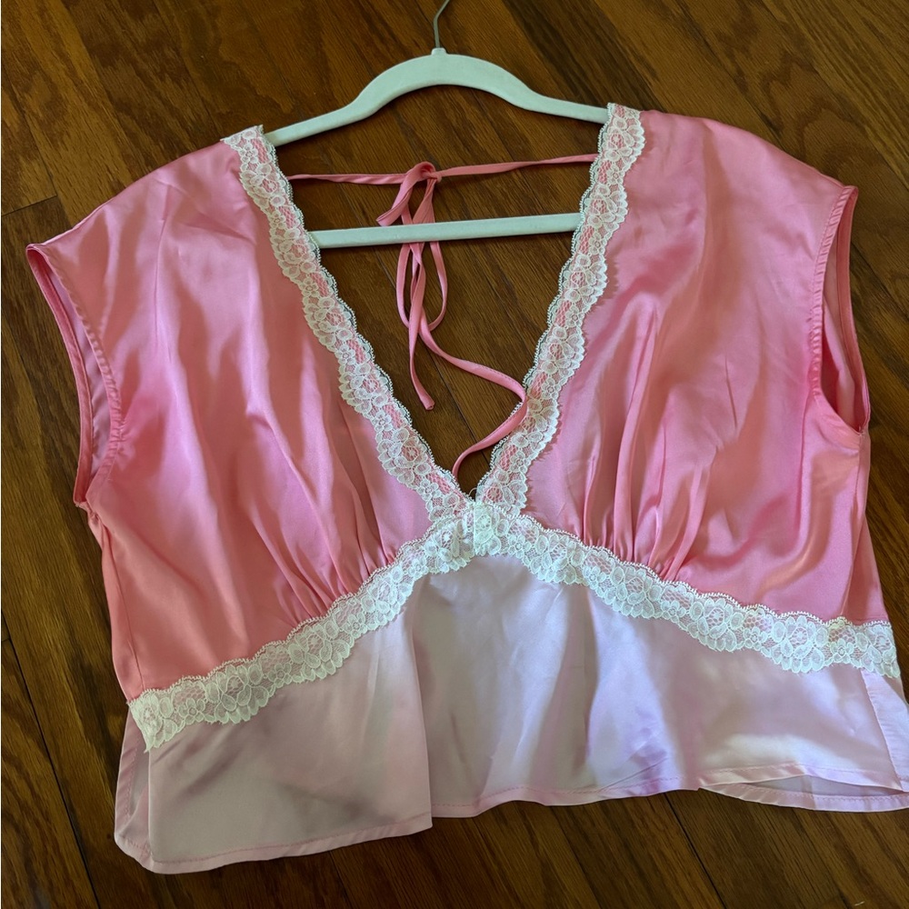 Pink Lace top with Open back!